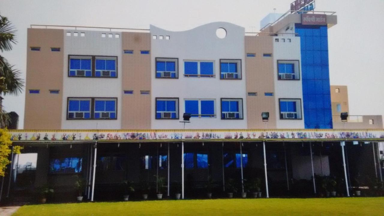Hotel Ruchishree Garden Ujjain Esterno foto